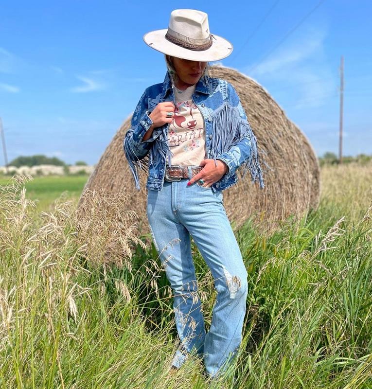 Silver Spur Saddle Shop Cowboy Boots & Hats Waterloo, IA